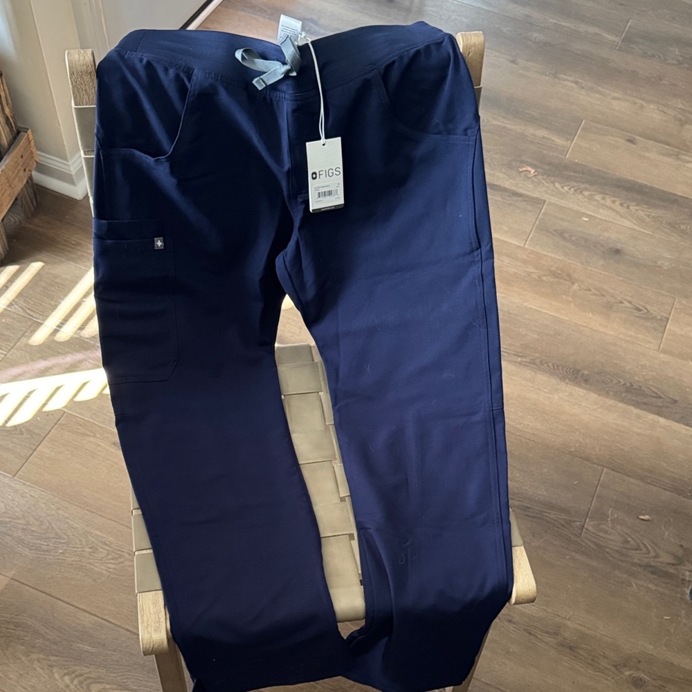 Figs women’s Navy Pants